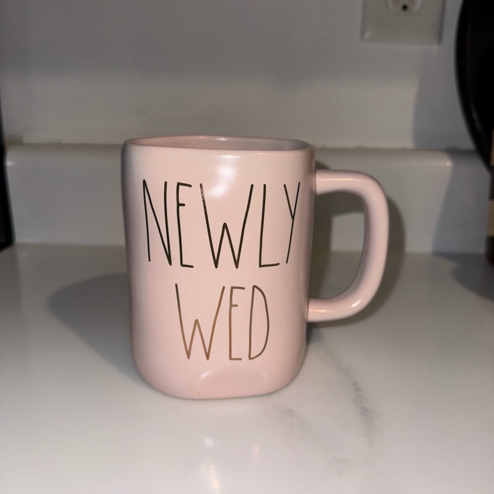Rae Dunn mug